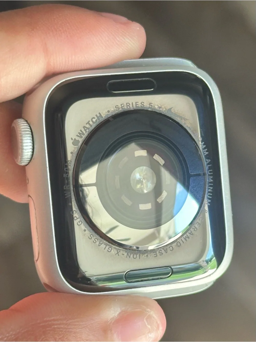 Apple Watch (White) with White Sport Band and USB Magnetic Charger